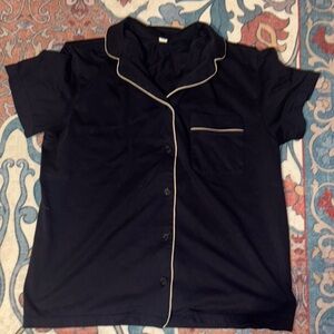 Uniqlo Black Short Sleeve Pajama Top with Cream Piping